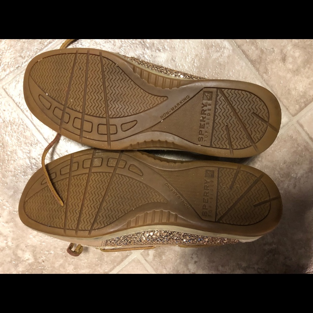 Sperry - Picture 3 of 4